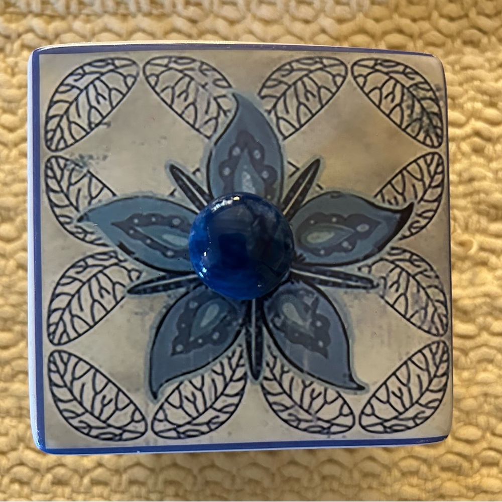 Blue & White Ceramic Decorative Box with Floral Motif - Unbranded
